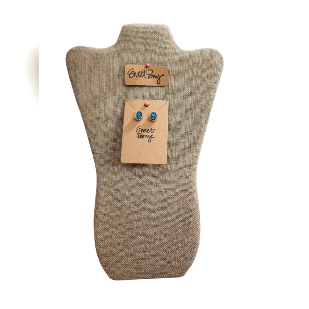 Oval Sparkle Stud Earrings